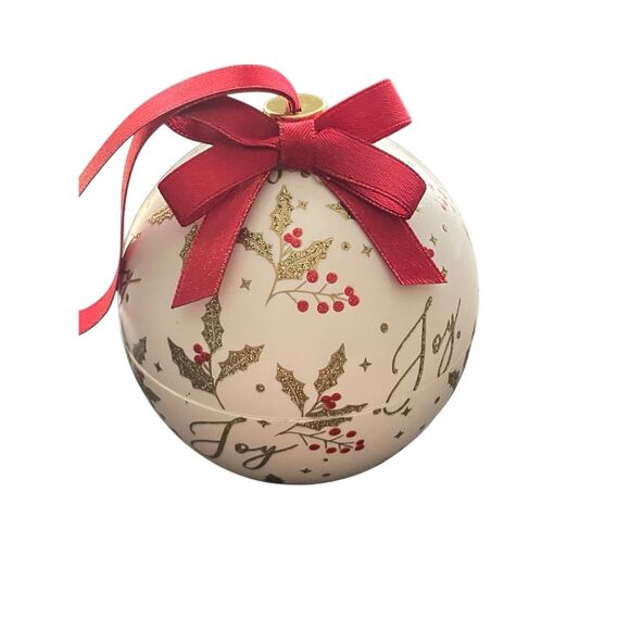 Macy's Sterling Silver Angel Pendant Cubic Zirconia Accents Necklace 18" New - Picture 4 of 6